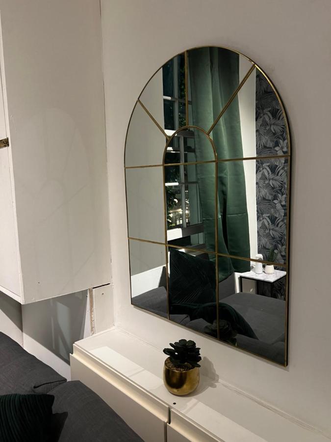 "Bright & Spacious" 3 Bedroom Flat By Kings Cross, St Pancras Station!!!!64 London Kültér fotó