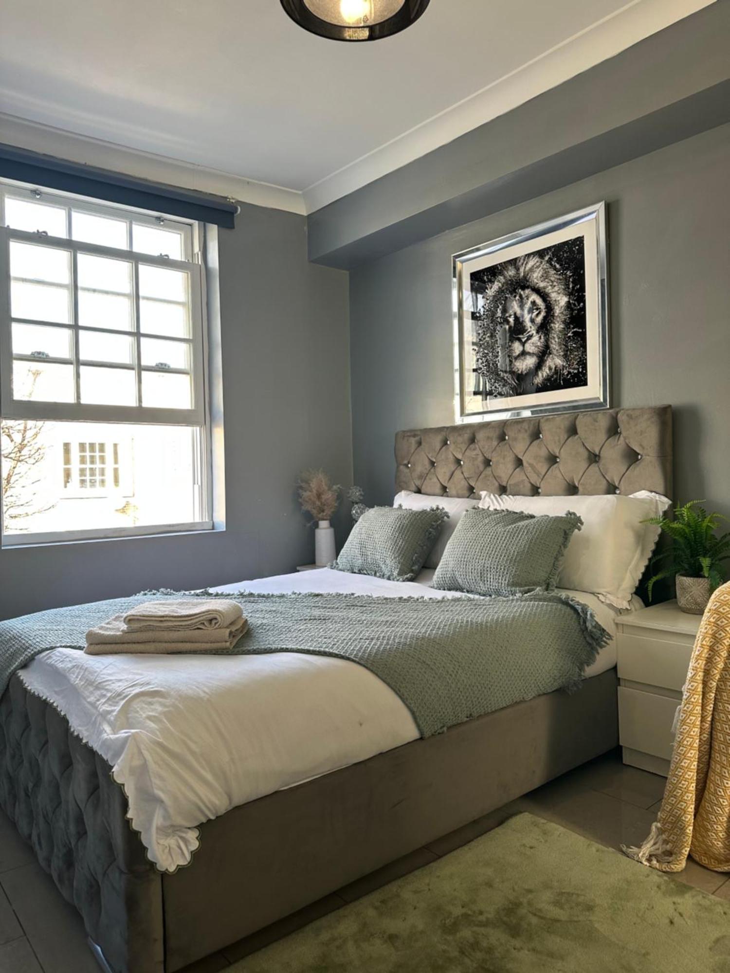 "Bright & Spacious" 3 Bedroom Flat By Kings Cross, St Pancras Station!!!!64 London Kültér fotó