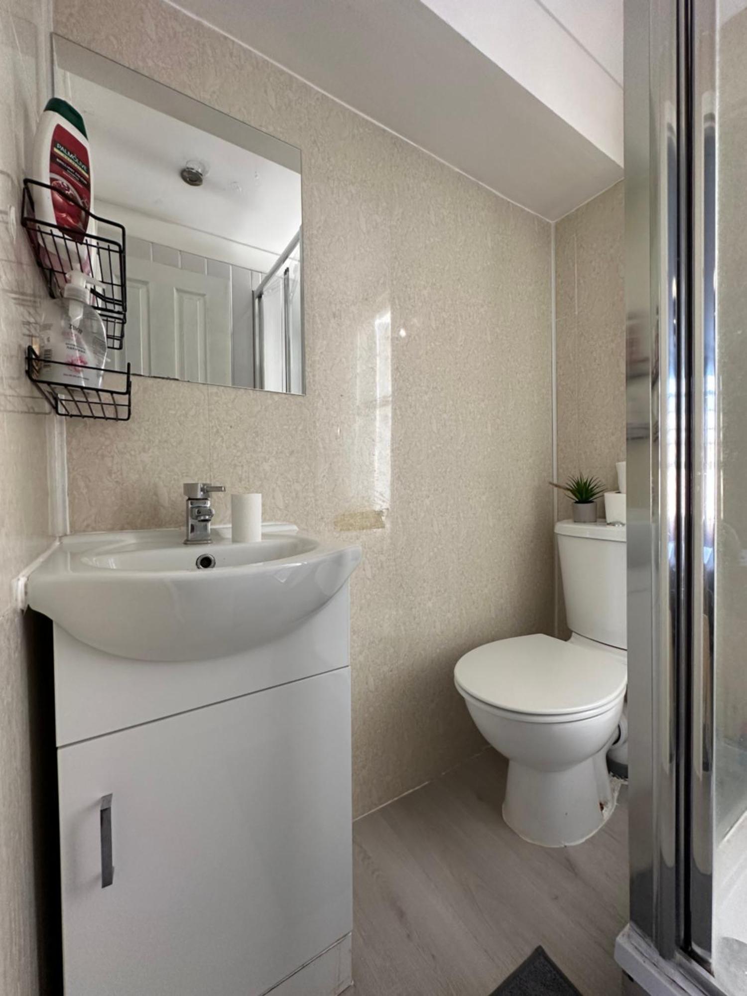 "Bright & Spacious" 3 Bedroom Flat By Kings Cross, St Pancras Station!!!!64 London Kültér fotó