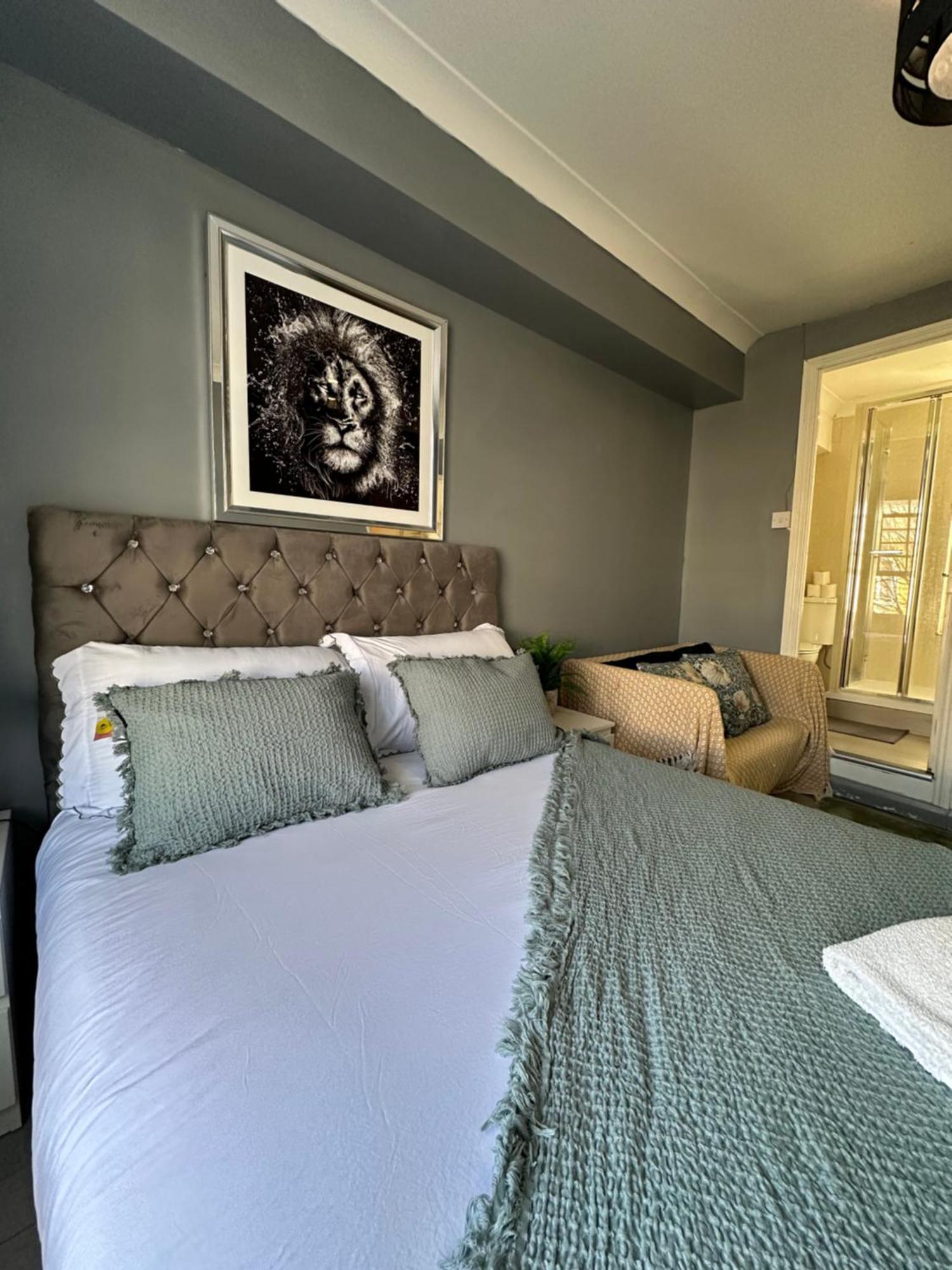 "Bright & Spacious" 3 Bedroom Flat By Kings Cross, St Pancras Station!!!!64 London Kültér fotó