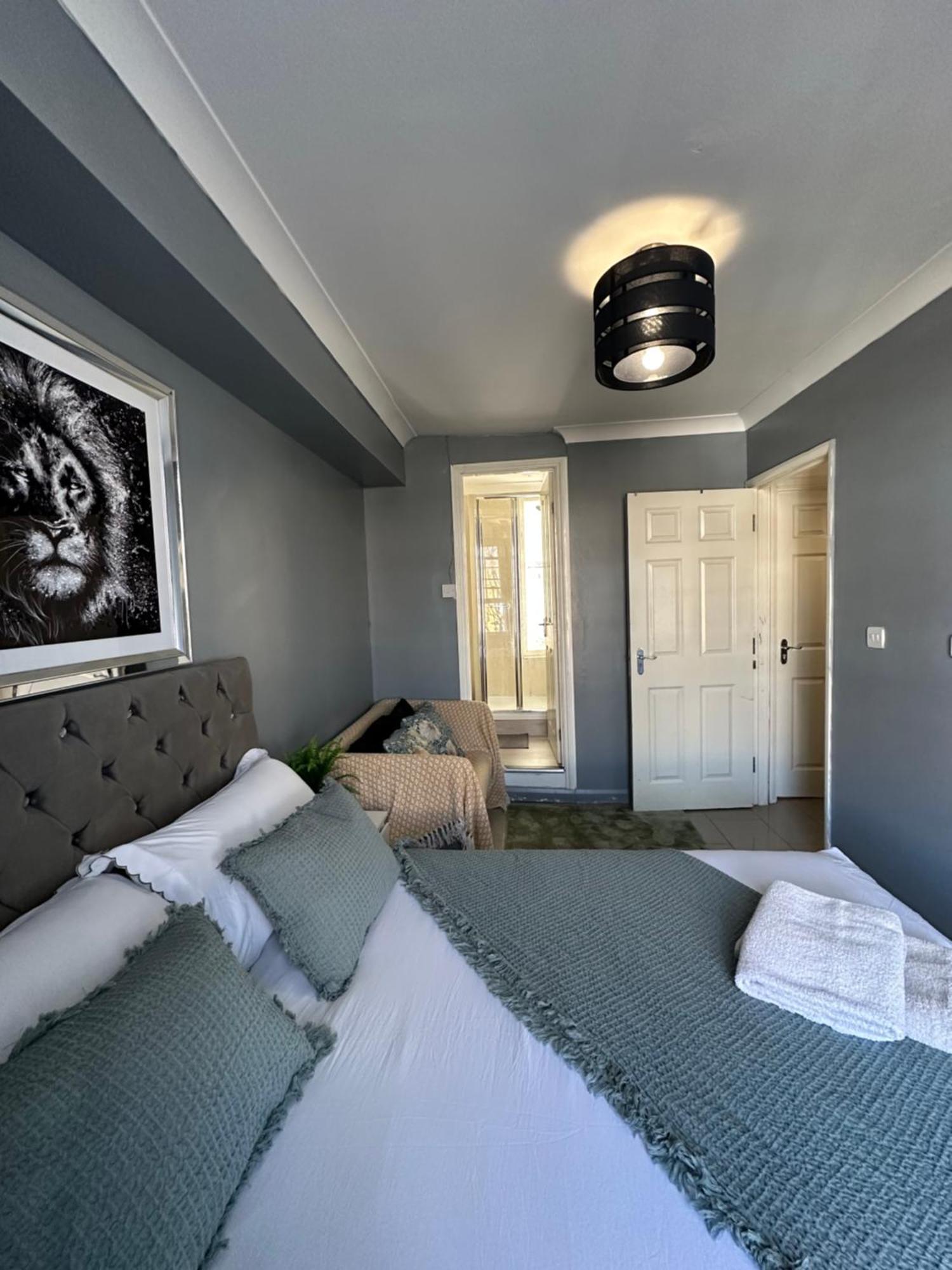 "Bright & Spacious" 3 Bedroom Flat By Kings Cross, St Pancras Station!!!!64 London Kültér fotó